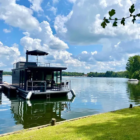 Bateau-hôtel Luxury Houseboat With Beautiful Views, Cleaning Included *