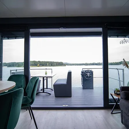 Houseboat Mookerplas With A View, Cleaning Included Botel Middelaar